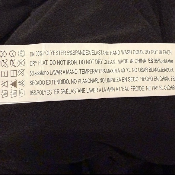 Forever 21 Black V-Neck T-shirt Bodysuit - Picture 9 of 9